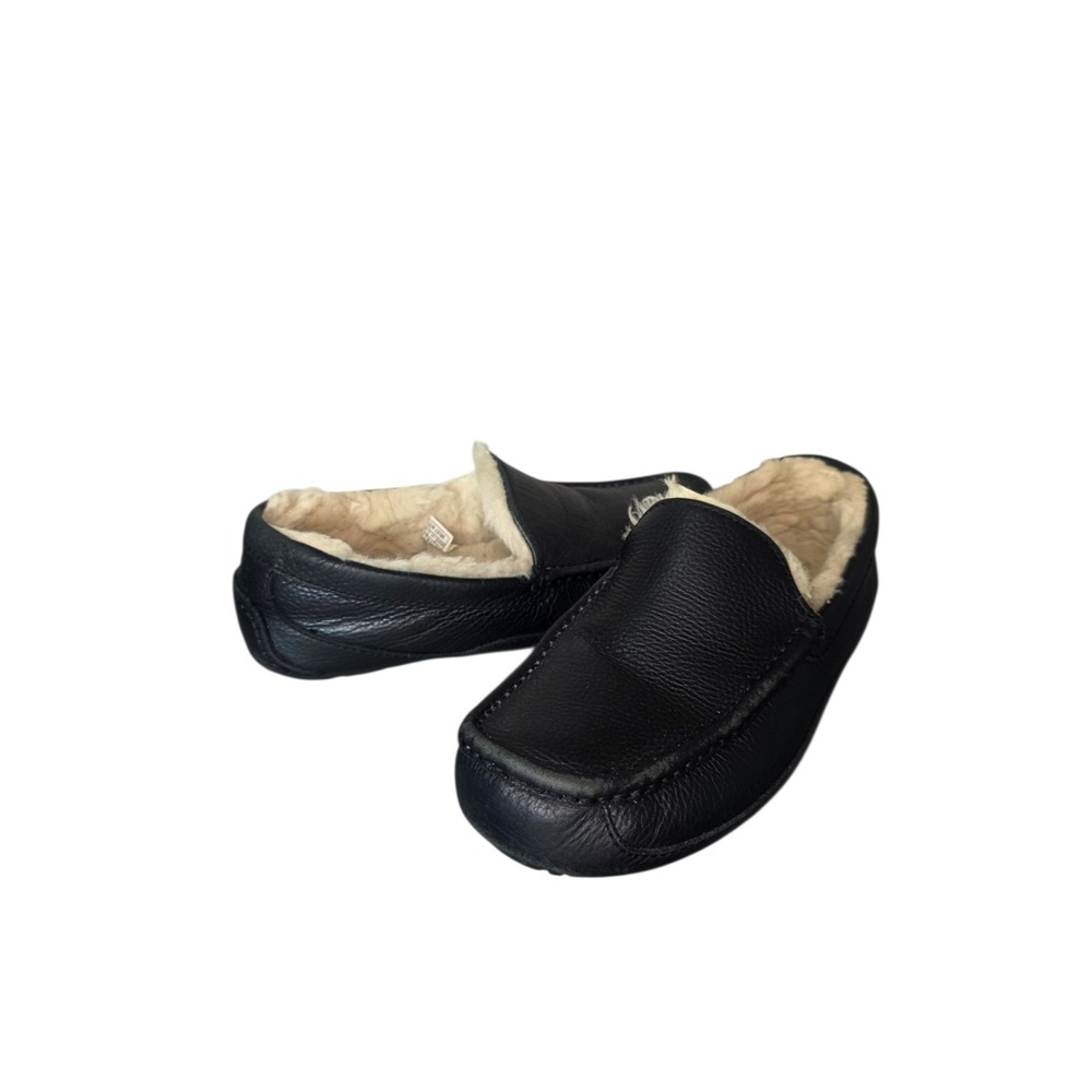 UGG Mens Leather Shearling Slippers Black Slip On House Shoes Size 8 EU 40.5